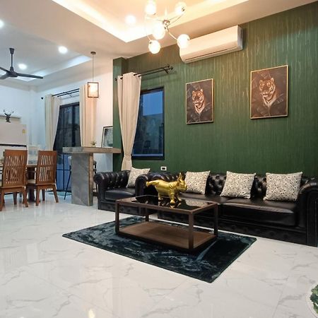 Bianca Suratthani 素叻他尼 外观 照片