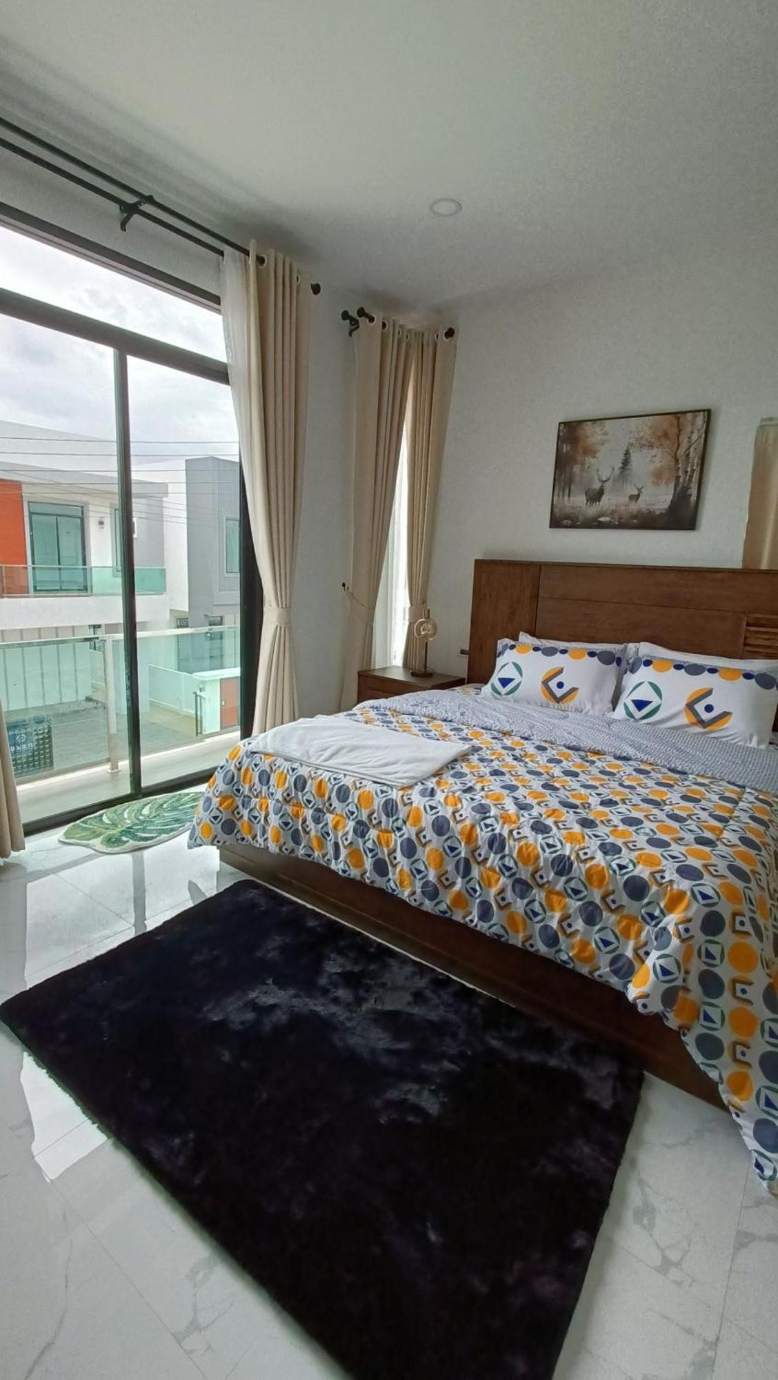 Bianca Suratthani 素叻他尼 外观 照片
